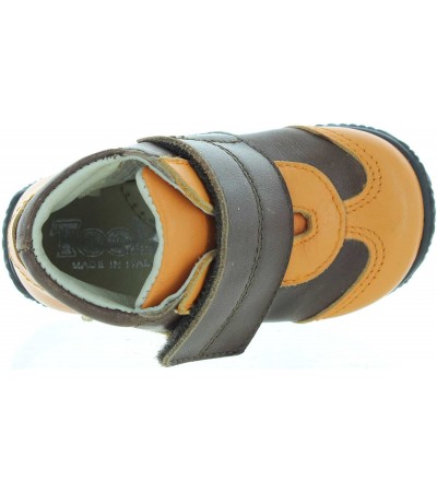 Boots for a baby boy as high tops